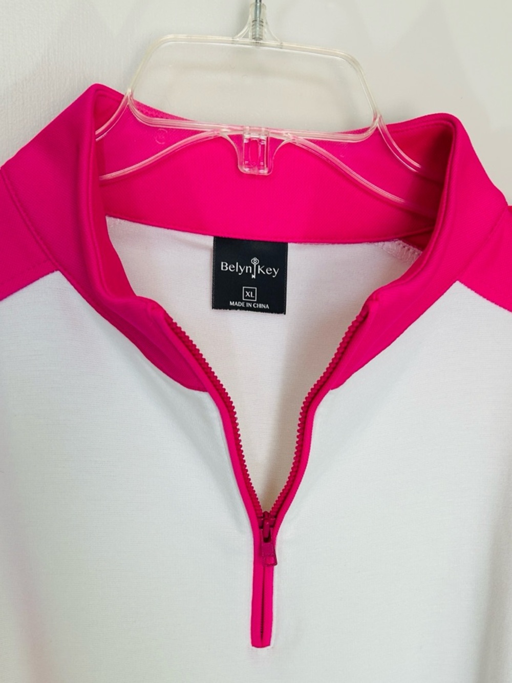 Belyn Key White & Hot Pink 1/4 Quarter-Zip Performance Pullover, NWT, size XL - Picture 2 of 11